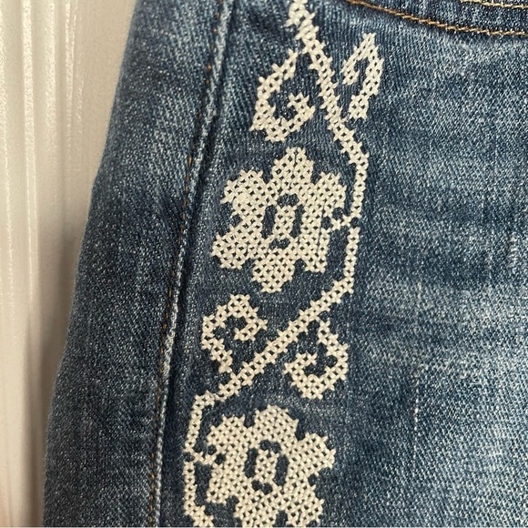 Lucky Brand Rosewood The Cutoff Frayed Embroidered Stretch Jean Shorts 12/31 - Picture 7 of 16